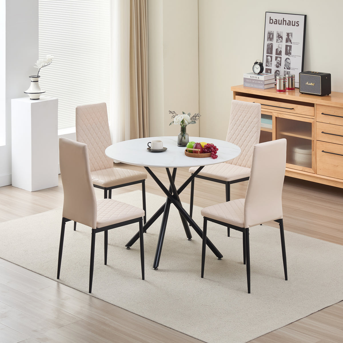 Seattle Dining Table with 4 Emily Leather Chairs - Madefor.Living