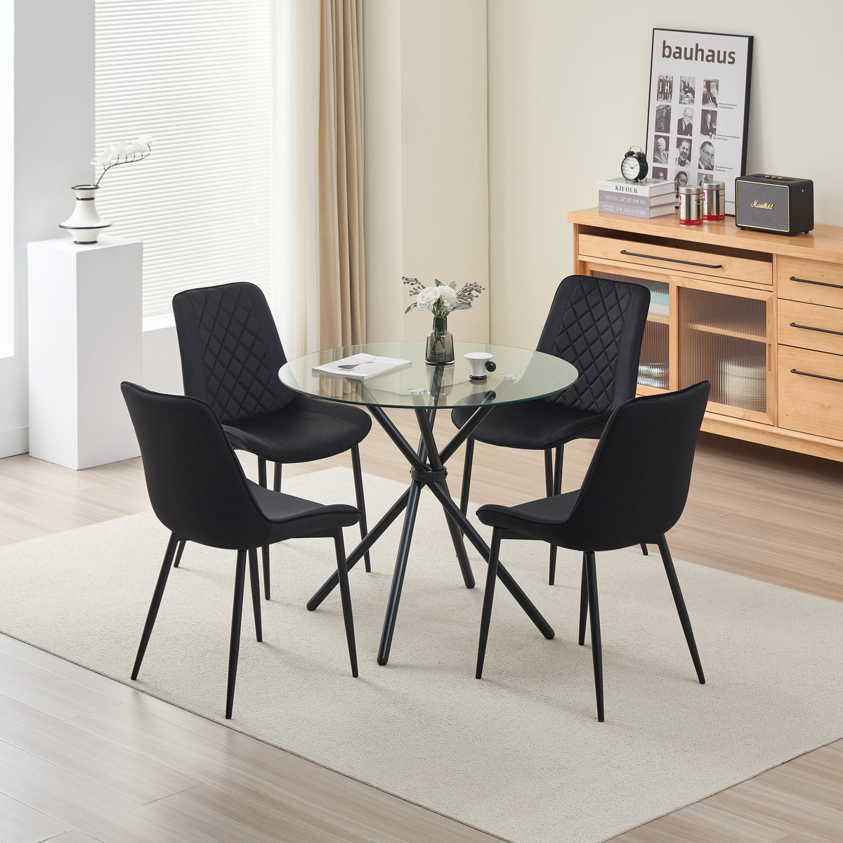 New York Dining Table with 4 Amelia Velvet Chairs - Madefor.Living
