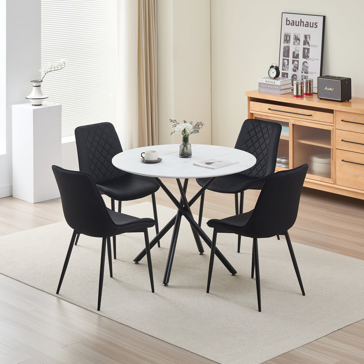 Seattle Dining Table with 4 Amelia Velvet Chairs - Madefor.Living