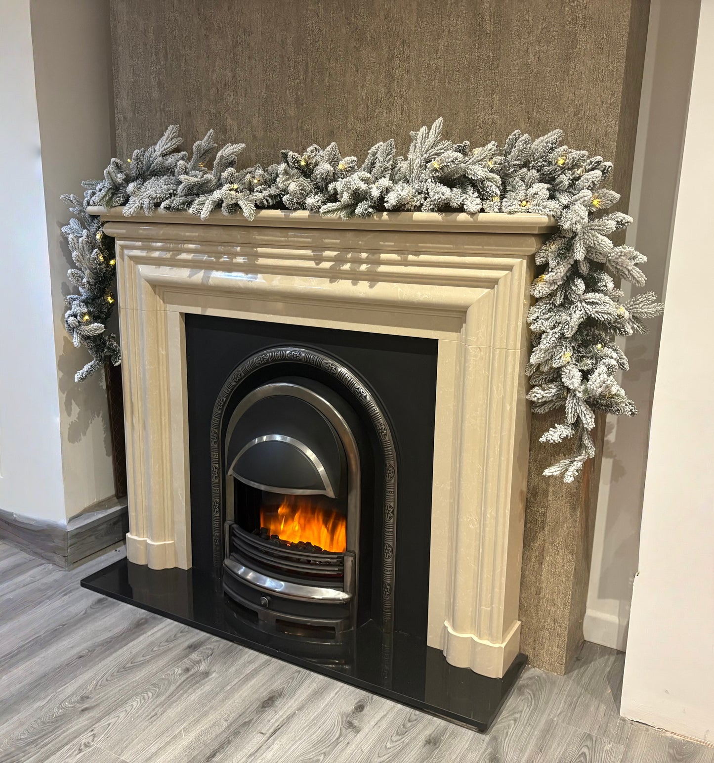 270cm Premium Mixed branch prelit Snow filled Christmas Garland - with timer