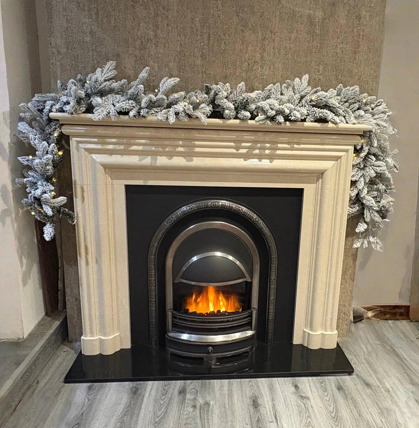 270cm Premium Mixed branch prelit Snow filled Christmas Garland - with timer