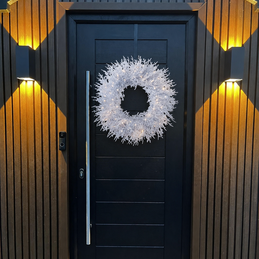 Arctic Snowdrift Christmas Wreath – White with Warm White LED Lights