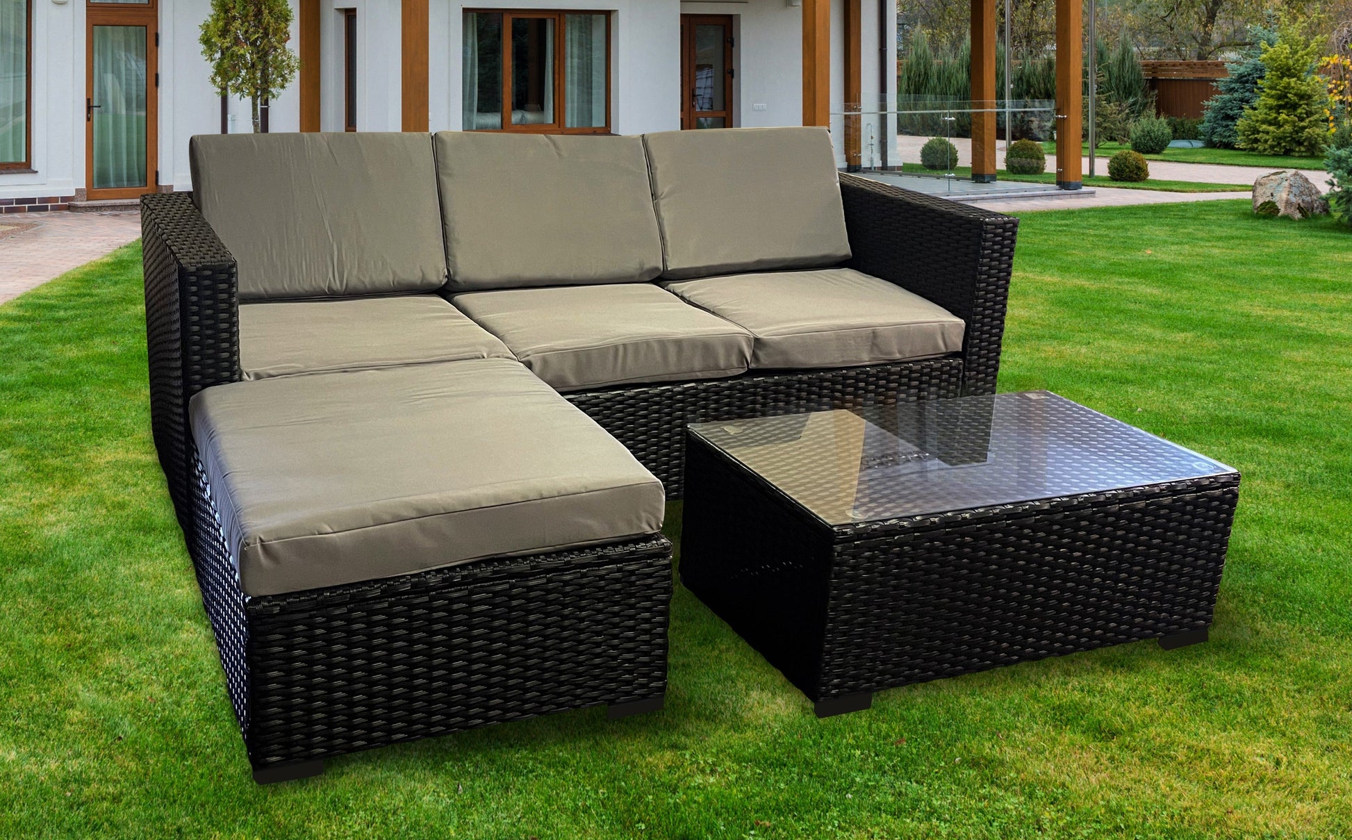 The Dunham 4 Seat Corner Rattan Set - Madefor.Living