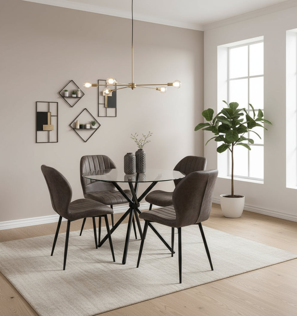 New York Dining Table with 4 Jaydn Leather Chairs