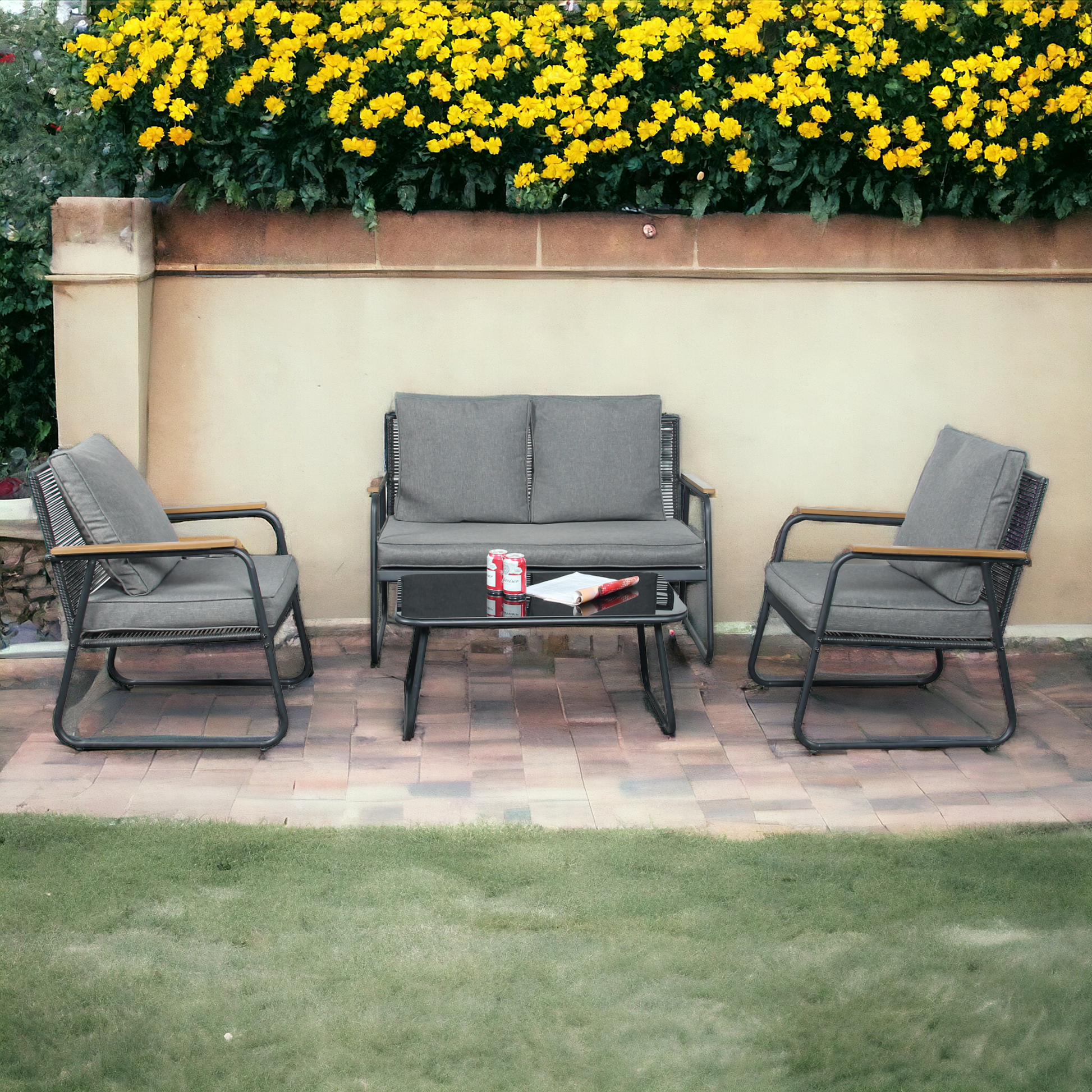 Kendal modern 4 Piece Garden Rattan Set - Madefor.Living